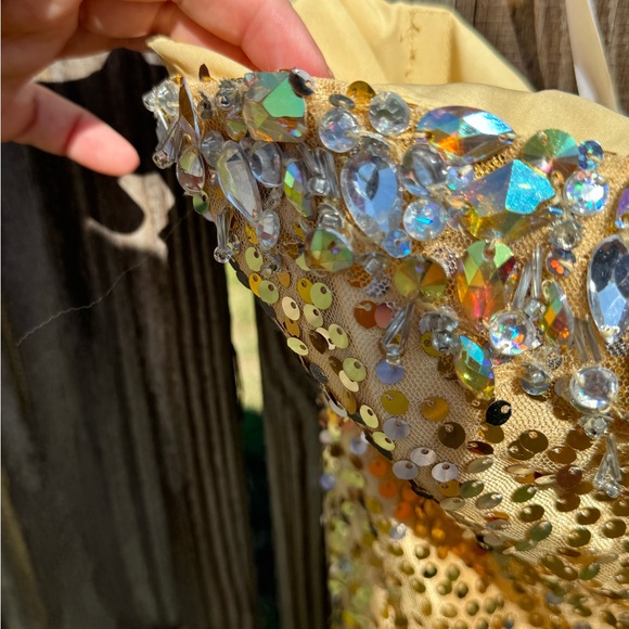 TONY BOWLS Paris Sequin & Beaded Gown - Picture 5 of 8